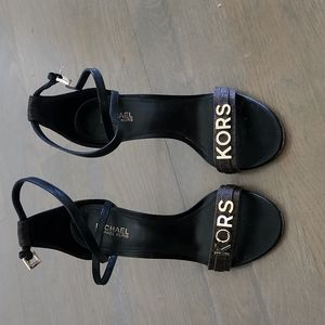 🤩🤩 MICHAEL KORS SANDALS 🤩🤩